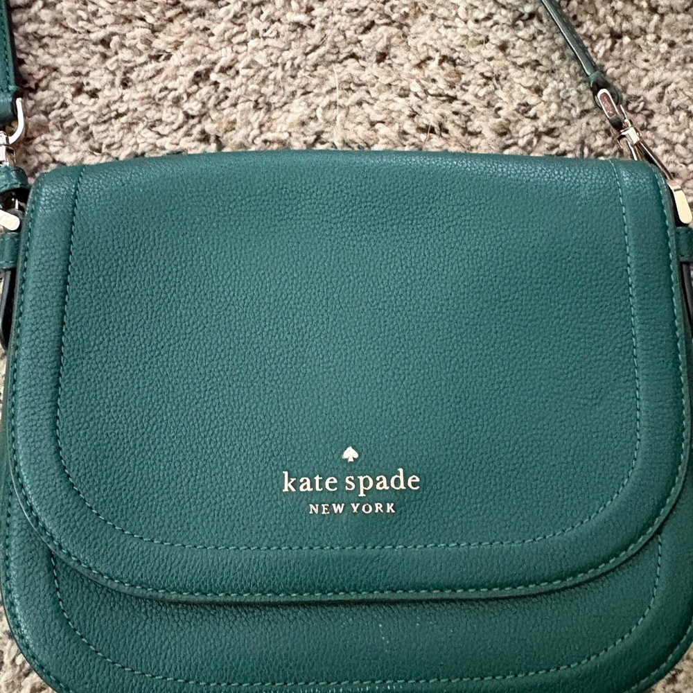kate spade green pebbled leather crossbody with gold logo